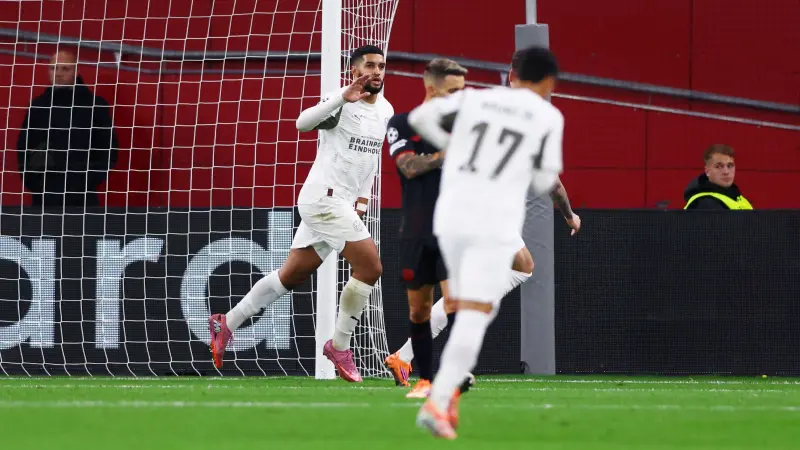 دوري أبطال أوروبا - هدف صيباري ينقذ أيندهوفن أمام ليفركوزن