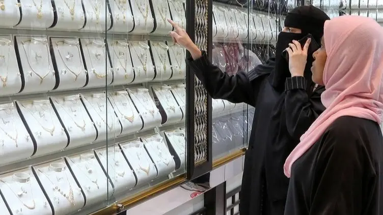 أسعار الذهب في السعودية اليوم الخميس 1/1/2026.. هبوط محدود لعيار 21