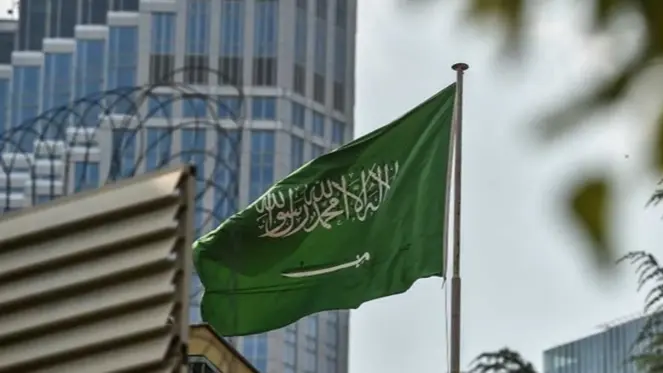 السعودية.. ما حقيقة إلغاء خادم الحرمين الرسوم والكفالة للمغتربين؟