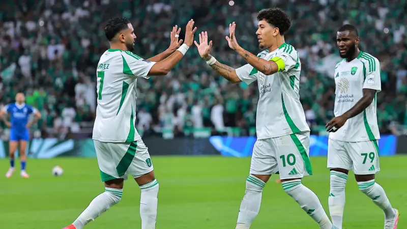 القنوات الناقلة لمباراة الأهلي اليوم ضد الاتفاق في الدوري السعودي مع الموعد