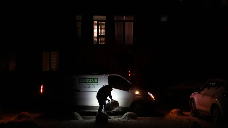 روسيا وأوكرانيا تتبادلان الهجمات على شبكات الكهرباء