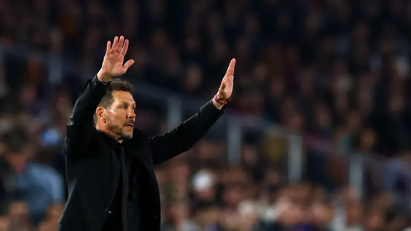 تشكيلة أتلتيكو مدريد اليوم أمام برشلونة.. جاهزية نجوم الروخيبلانكوس