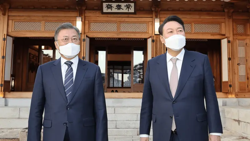 "مون جاي إن" و"يون سوك يول".. رئيسان سابقان يحاكمان جنائيا بكوريا الجنوبية