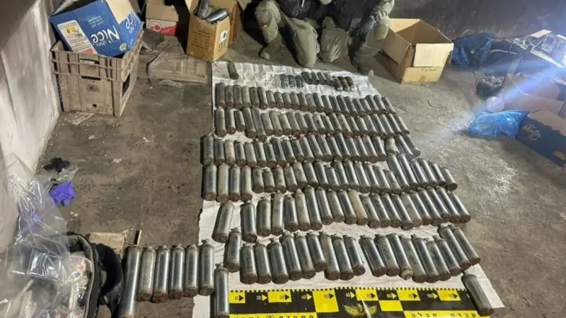 الجيش الإسرائيلي يعثر على وسائل قتالية بمدرسة في الضفة الغربية