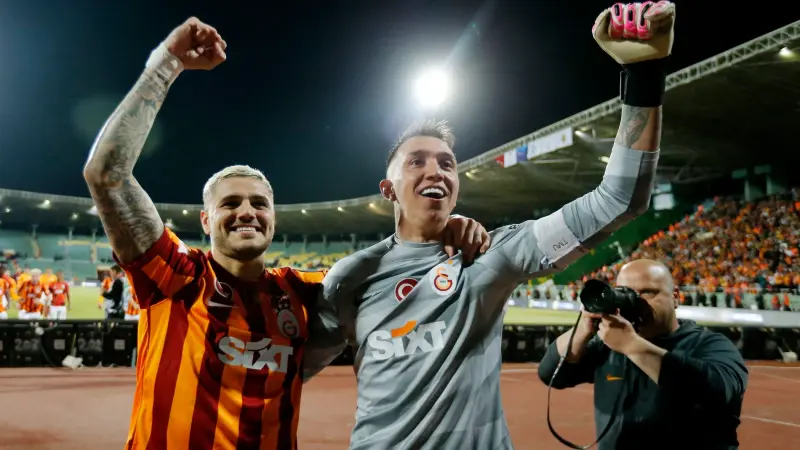 القنوات الناقلة لمباراة غلطة سراي ضد بشكتاش اليوم في كأس السوبر التركي 2024 مع الموعد