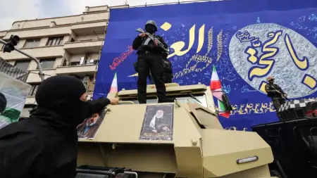 related_news_inside_blogsمرحلة جديدة.. إسرائيل تعتمد إستراتيجية مختلفة ضد "الحرس الثوري"