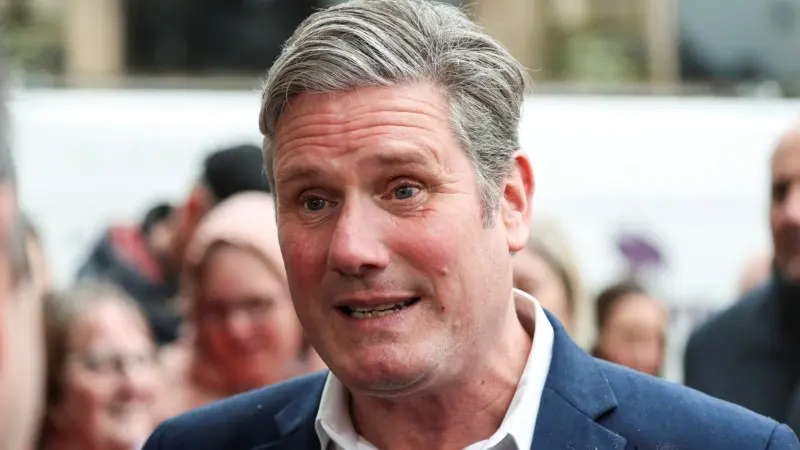 "سياسي براغماتي".. من هو كير ستارمر زعيم حزب العمال البريطاني؟