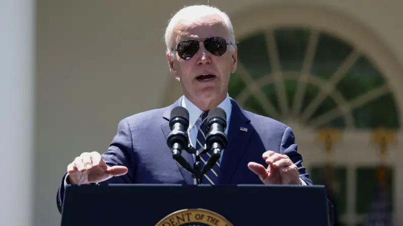 "مفاوضات مثمرة".. بايدن يقول إن أميركا لن تتخلف عن سداد ديونها