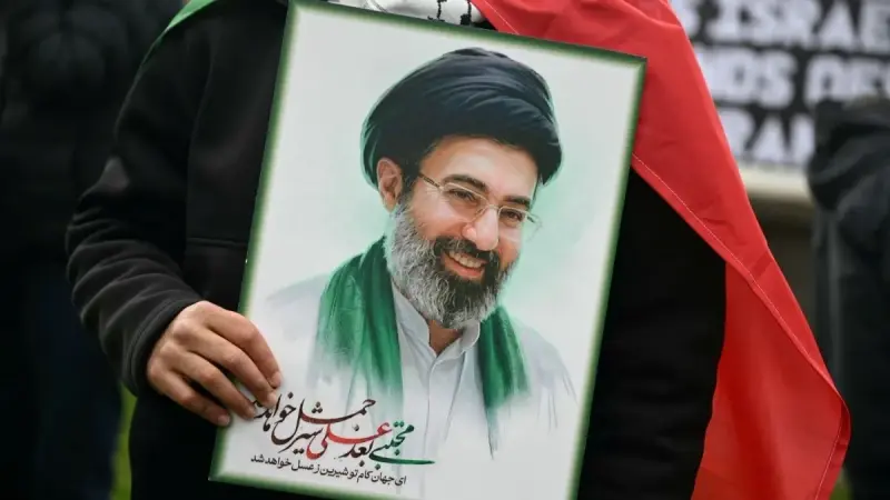 بعد اغتيال لاريجاني.. إسرائيل توجه رسالة لمرشد إيران الجديد