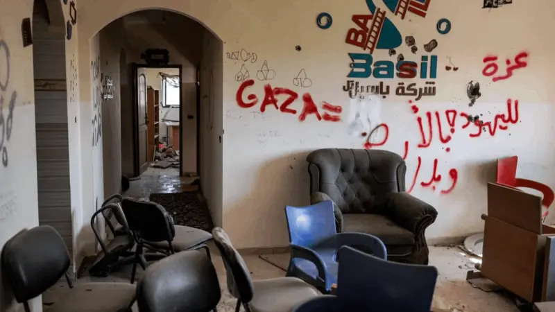 صور - "لم تعد هناك حياة".. أحياء خان يونس مدمرة