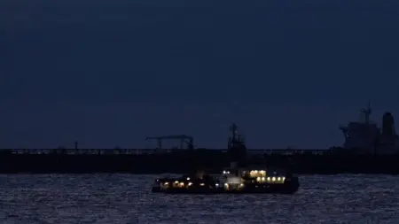 related_news_inside_blogsالبيت الأبيض: طاقم السفينة الروسية المحتجزة قد يحاكم