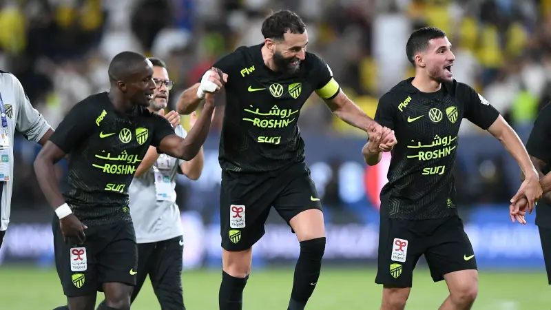 معلق مباراة الاتحاد والرائد اليوم.. قناتان صوتيتان في أمسية حسم اللقب