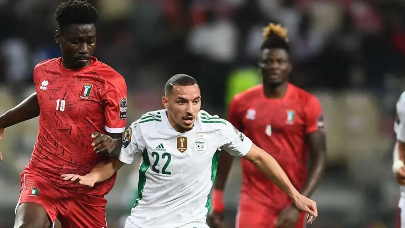 القنوات الناقلة لمباراة الجزائر اليوم ضد غينيا في تصفيات كأس العالم 2026.. البحث عن العلامة الكاملة