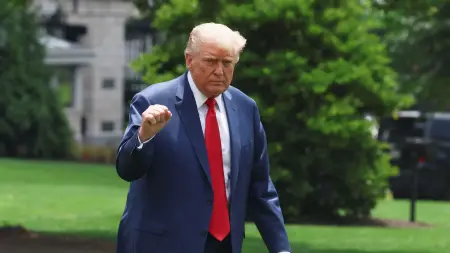 تصريحات مثيرة وتحركات عسكرية أميركية.. هل يلوّح ترامب بالخيار العسكري ضد إيران؟