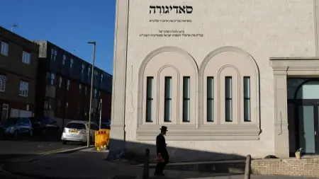 related_news_inside_blogsبريطانيا تخصص عشرات الملايين لتعزيز أمن اليهود