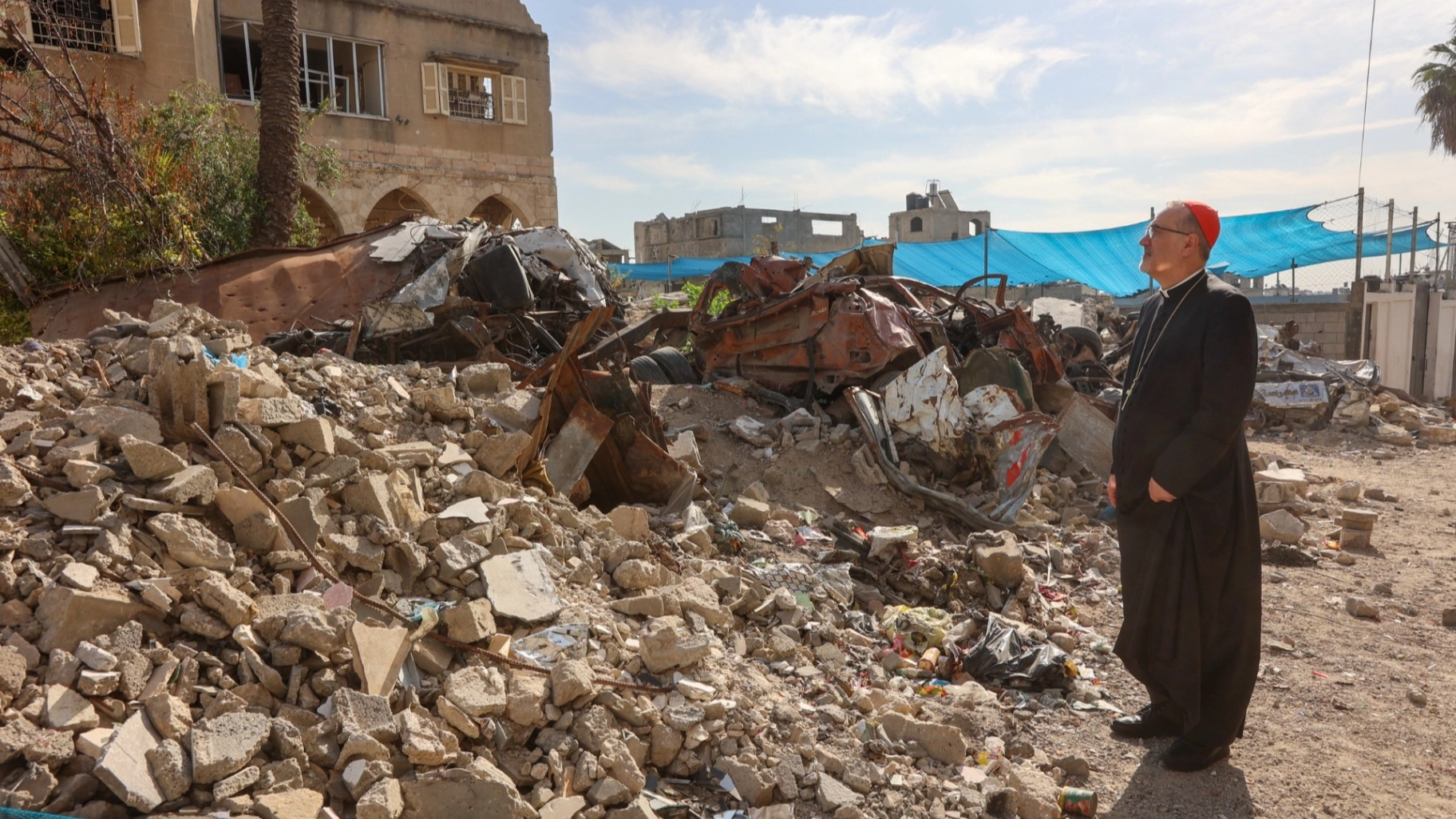 احتفالاً بالميلاد.. بطريرك القدس للاتين يزور غزة 
