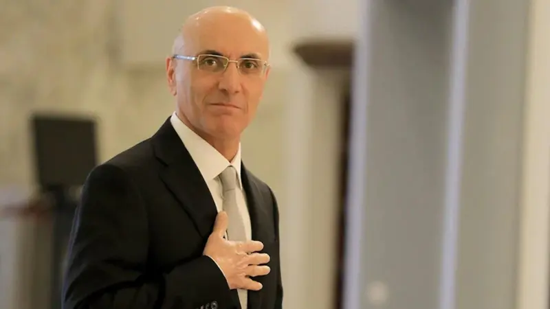 فيديو - وزير الداخلية اللبناني يعلّق على أزمة صخرة الروشة مع "حزب الله"