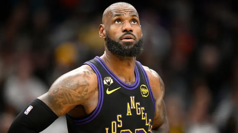 للمرة الـ22 تواليا.. الأسطورة ليبرون جيمس في مباراة "كل النجوم"