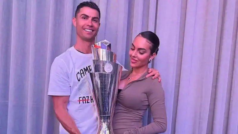 رونالدو وجورجينا يثيران الجدل مجددًا.. ما القصة؟