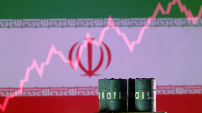 واشنطن تلغي ترخيصا لبيع النفط الإيراني بعد هجمات مضيق هرمز