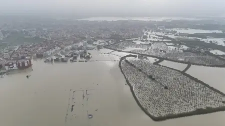 related_news_inside_blogsفيديو - فيضانات المغرب.. هل سد "وادي المخازن" في خطر؟