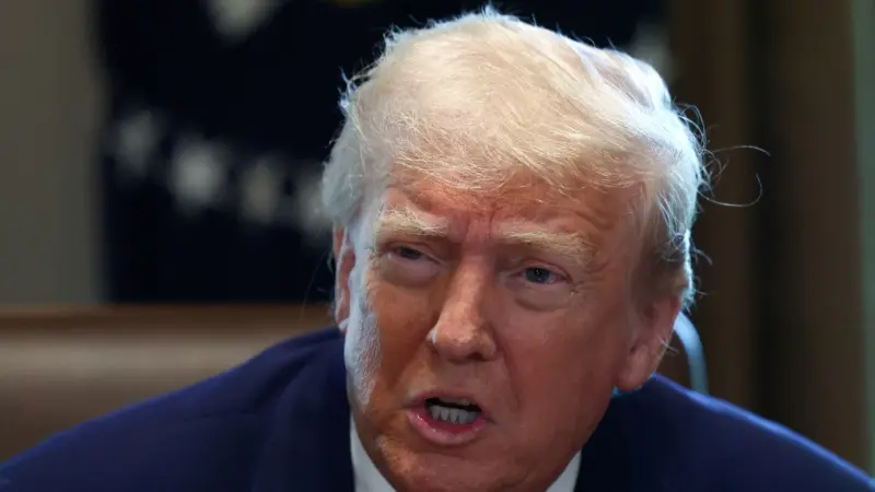 ترامب يقلل من مخاوف الركود ويعد بـ"أعظم اقتصاد" في تاريخ أميركا