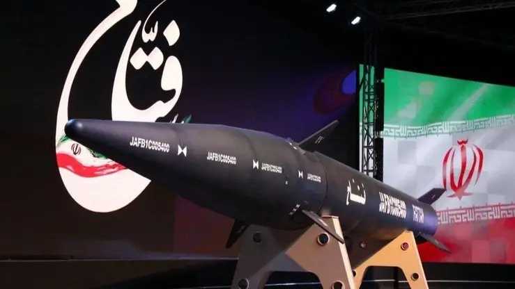 تعرف إلى مواصفات صاروخ فتاح الإيراني الذي هاجم إسرائيل؟