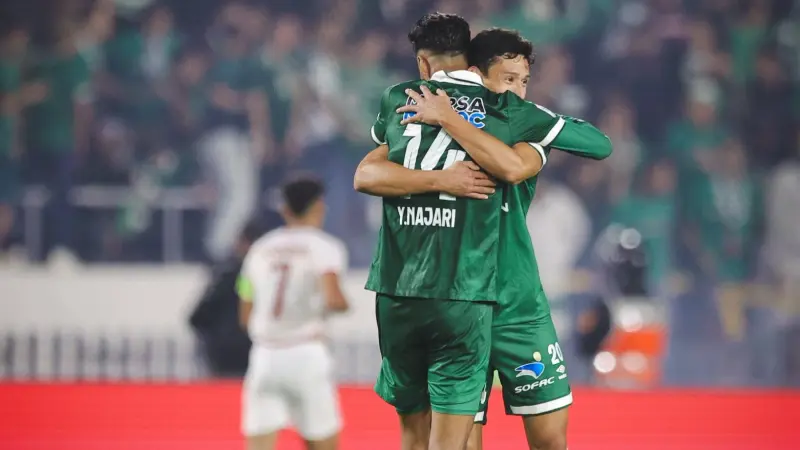 فوز الرجاء المثير على الكوكب المراكشي يشعل ترتيب الدوري المغربي