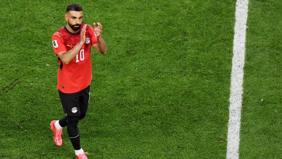 محمد صلاح يقترب من ارتداء قميص طرابزون سبور رسميا (رويترز) محمد صلاح يقترب من ارتداء قميص طرابزون سبور رسميا (رويترز)
