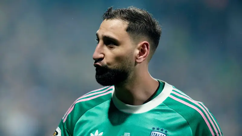 "بكيت من شدة الحزن".. دوناروما يعلّق على صدمة إيطاليا في تصفيات كأس العالم 2026