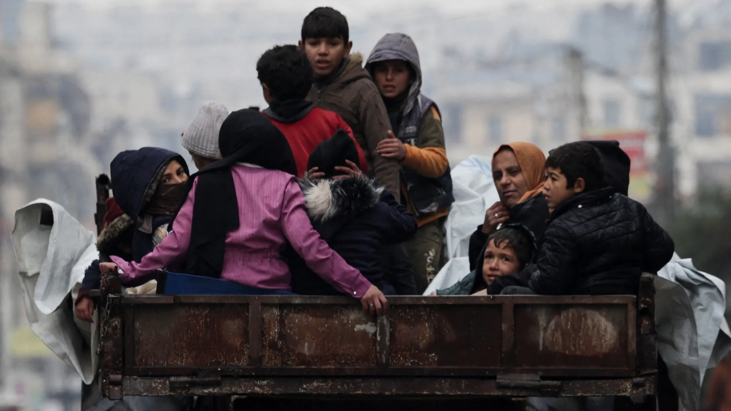 تحذيرات عاجلة من الجيش السوري لسكان بعض أحياء حلب 