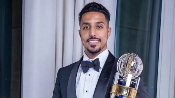 كم مرة حقق سالم الدوسري جائزة أفضل لاعب في آسيا؟ اللقب الثاني