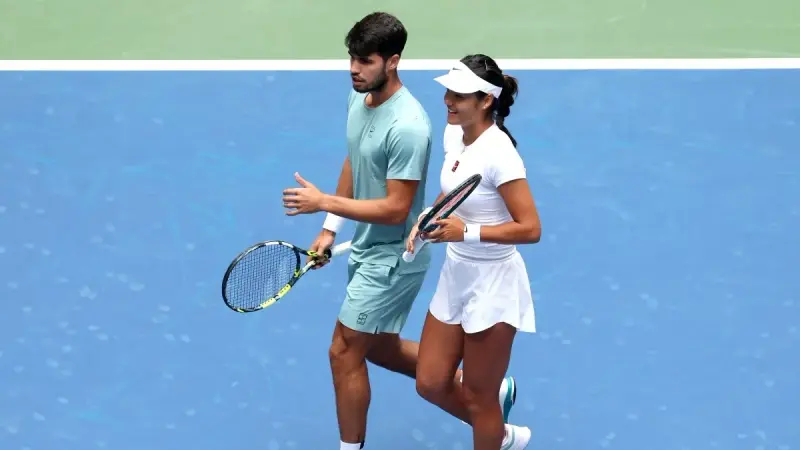 أميركا المفتوحة - رغم الخسارة المبكرة.. ألكاراز ورادوكانو حديث الزوجي المختلط