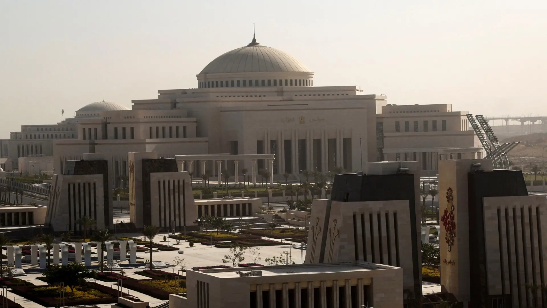 ديانا حمزة أبو سحلي تحتل صدارة الاهتمام بعد اختيارها خلفا لوالدتها (فيسبوك) ديانا حمزة أبو سحلي تحتل صدارة الاهتمام بعد اختيارها خلفا لوالدتها (فيسبوك)