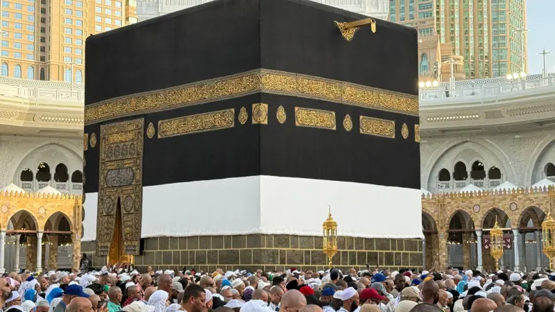تغيير كسوة الكعبة 2026.. مشهد ينتظره العالم الإسلامي كل بداية عام هجري
