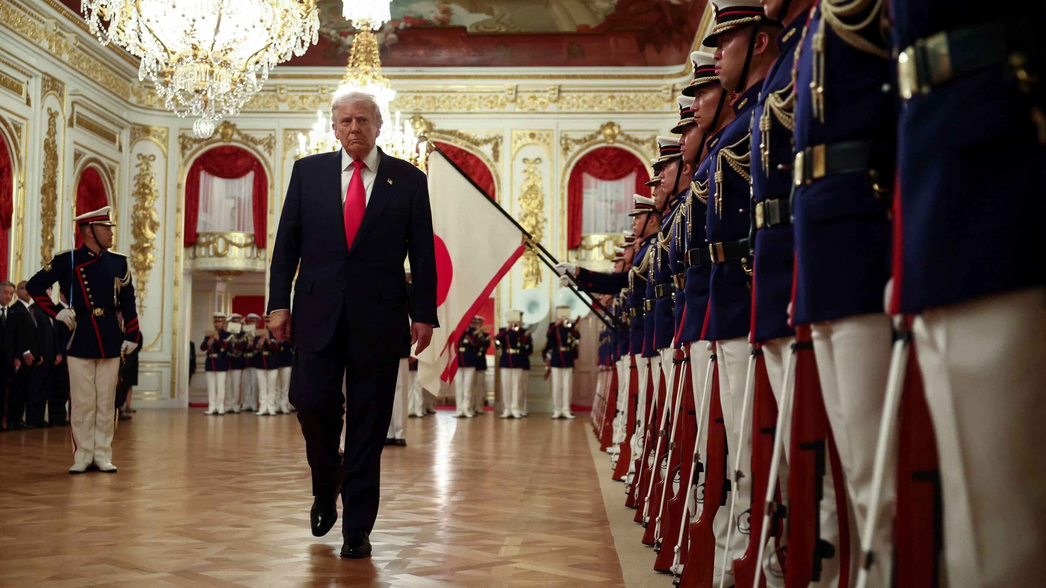 الرابحون والخاسرون في العالم من السياسة الخارجية لترامب 