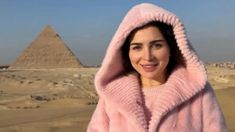 مي عز الدين تدخل العناية المركزة بعد عملية جراحية