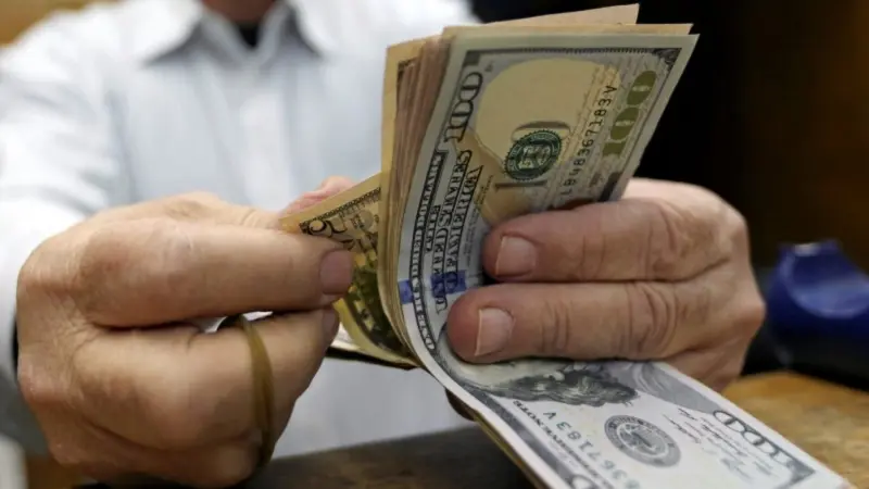 سعر الدولار الأميركي مقابل الجنيه المصري اليوم السبت 8/8/2026.. استقرار واسع تحت حاجز 50 جنيهًا