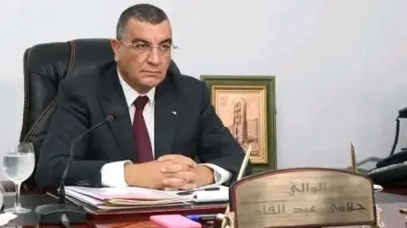 وزير الأشغال العمومية الجزائري.. من هو عبد القادر جلاوي؟