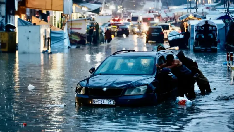 فيديو - سيول وطرق مغلقة.. فيضانات واسعة في إسرائيل