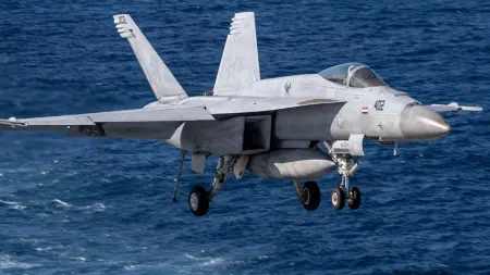 فيديو - قصة علم سوريا الأسد على مقاتلة أميركية