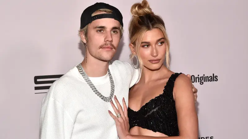 صور - جاستن بيبر يثير التساؤلات بمنشور غريب.. ما علاقة زوجته؟