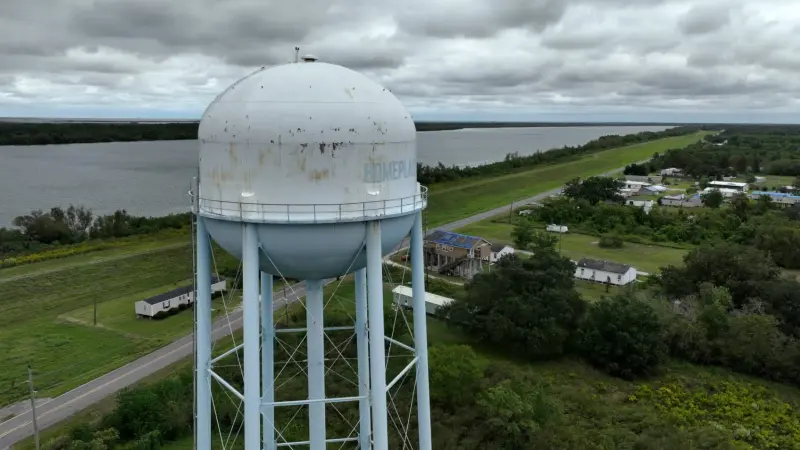 قلق وتحذيرات.. إيران والصين تستهدفان شريان الحياة في أميركا