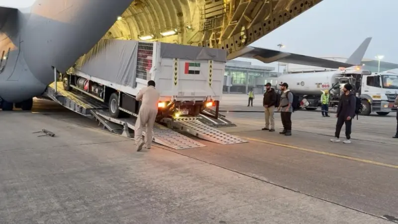 فيديو - فريق الإمارات للبحث والإنقاذ يواصل تقديم الدعم الإنساني في ميانمار