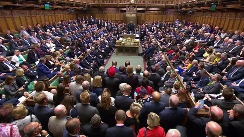 بعد تهديد ترامب.. البرلمان البريطاني يستجوب رؤساء "بي بي سي"