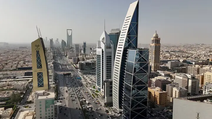 صندوق الثروة السيادي وعاء استثماري تملكه الدولة (رويترز) صندوق الثروة السيادي وعاء استثماري تملكه الدولة (رويترز)