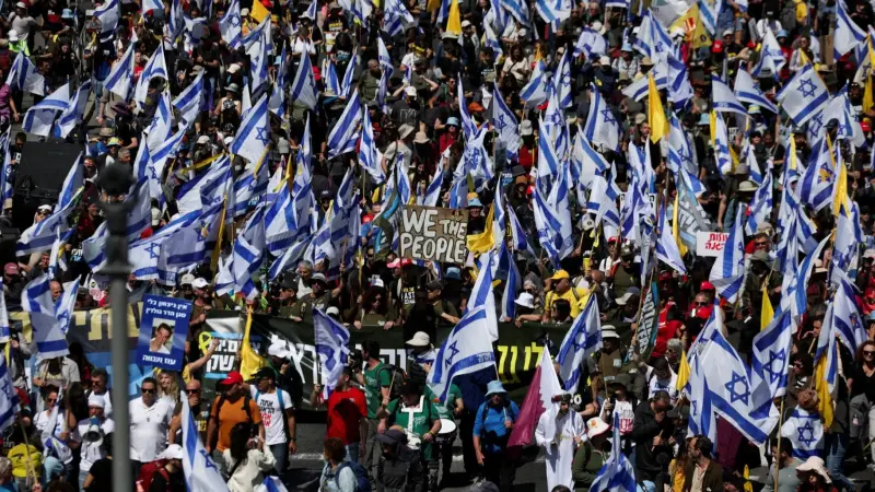 بعد تحالف منافسي نتانياهو.. كيف ستتغير سياسة إسرائيل؟