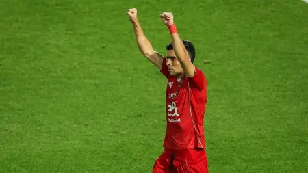 related_news_inside_blogsنتيجة وملخص أهداف مباراة الأهلي والزمالك اليوم في الدوري المصري.. ديربي أحمر