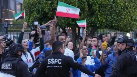 related_news_inside_blogsكأس العالم 2026 - مشجعان "خارقان" يحلمان بمواجهة نارية بين إيران وأميركا