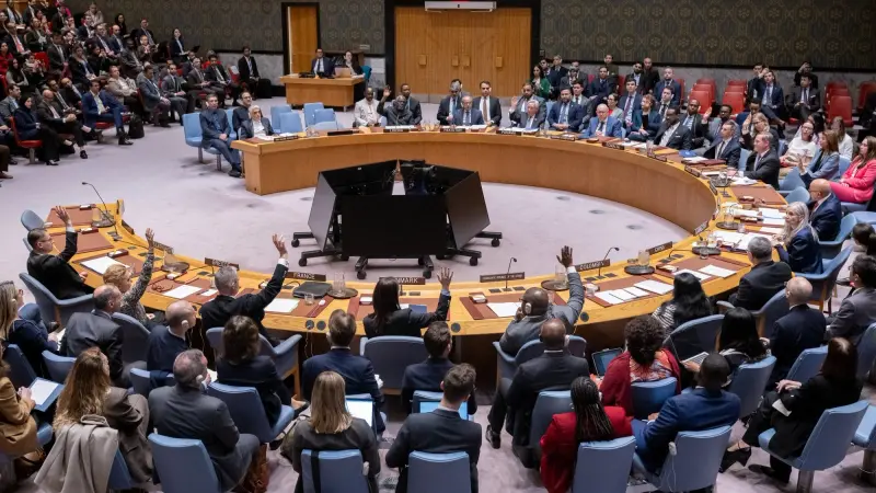 الإمارات تعرب عن أسفها لفشل مجلس الأمن في وقف الهجمات على الملاحة